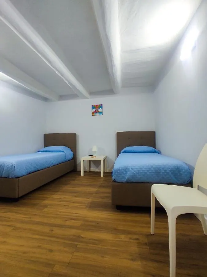 Liz House Toledo Apartment Naples